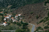 Το χωριο Καμενη χωρα κατω απο το ηφαιστειο των Μεθανων, , Ηφαιστειο Μεθανα Volcano Methana